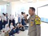 Kanit Bimas Polsek Karawaci Lakukan Edukasi di SMK Tangerang Global dalam Program Police Go to School IMG-20241014-WA0183