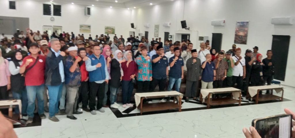 cecf0394900d4d1a83aa7c592271d4db