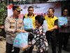 Kapolres Metro Tangerang Kota Bagikan Paket Sembako di Kawasan Padat Penduduk Karawaci