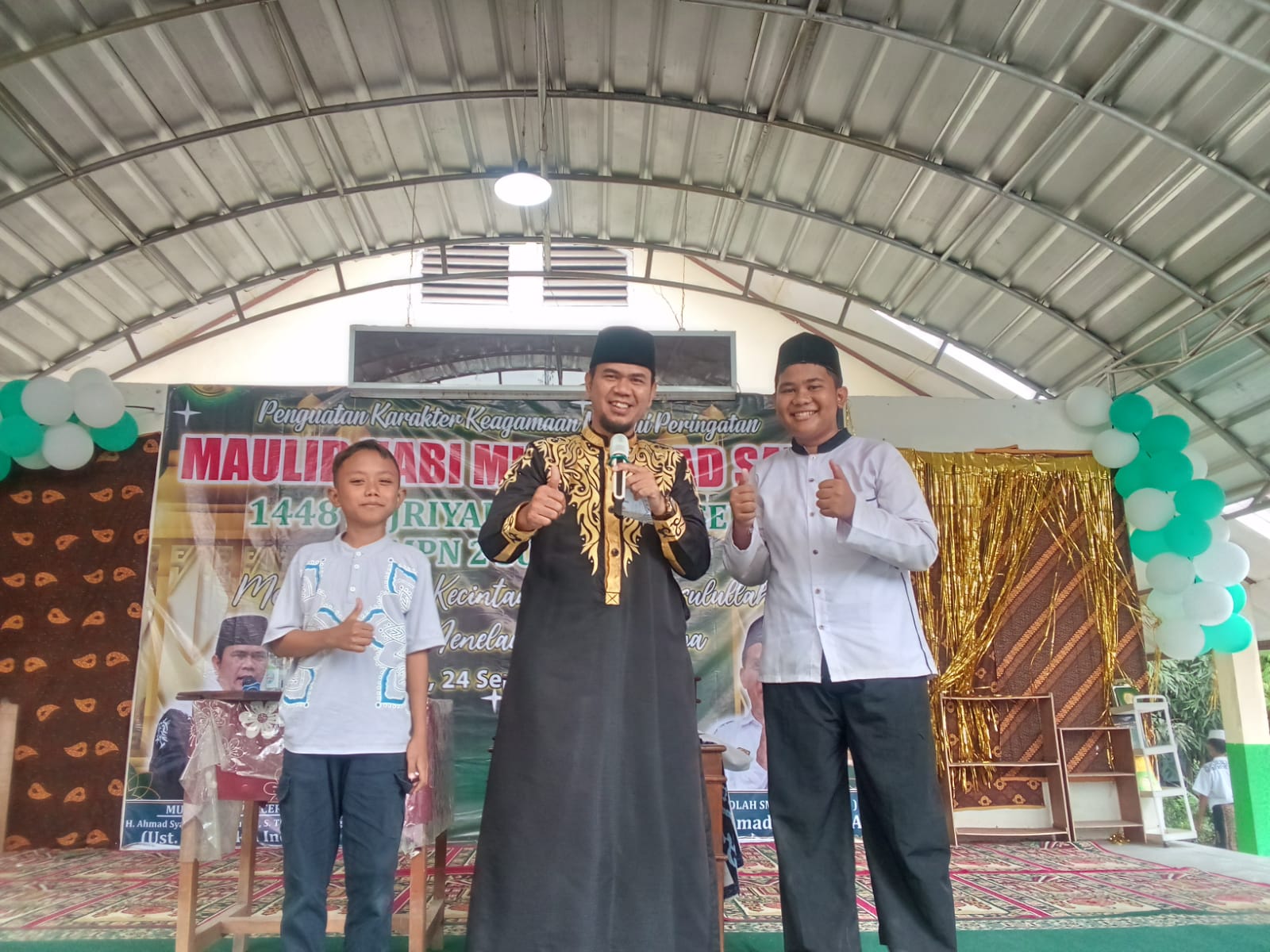 Antusias !, SMPN 2 Sukatani Gelar Maulid Nabi Muhammad SAW 1448 H Hadirkan Ust. Dani Aksi Indosiar