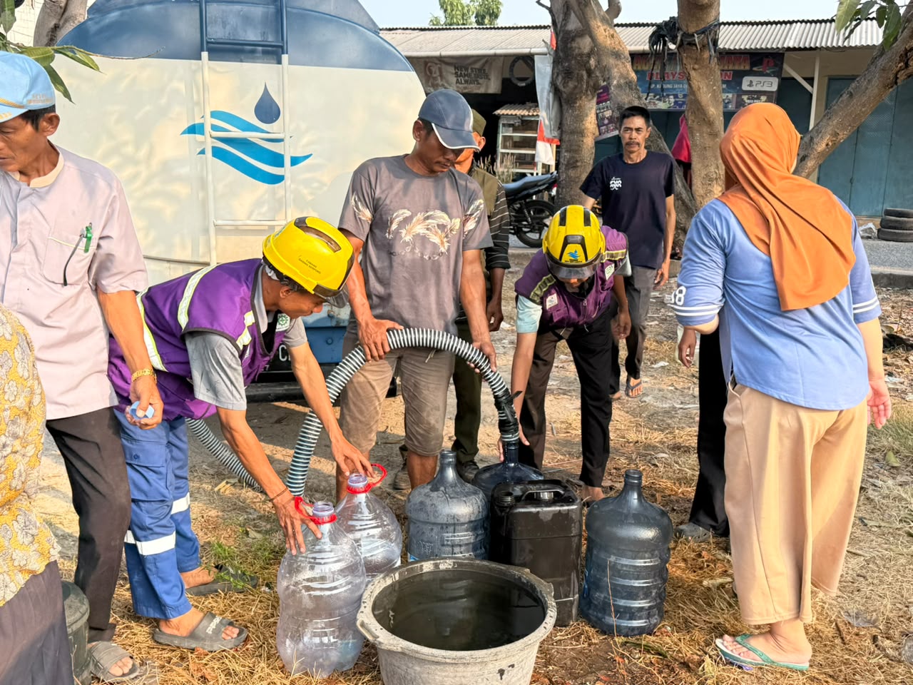 Kemarau Panjang Tekan Pasokan Air, PERUMDAM TKR Distribusikan Ratusan Ribu Liter ke Wilayah Tangerang